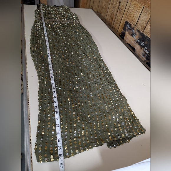 Mac Duggal Sequin High Neck Column Gown - Picture 13 of 16